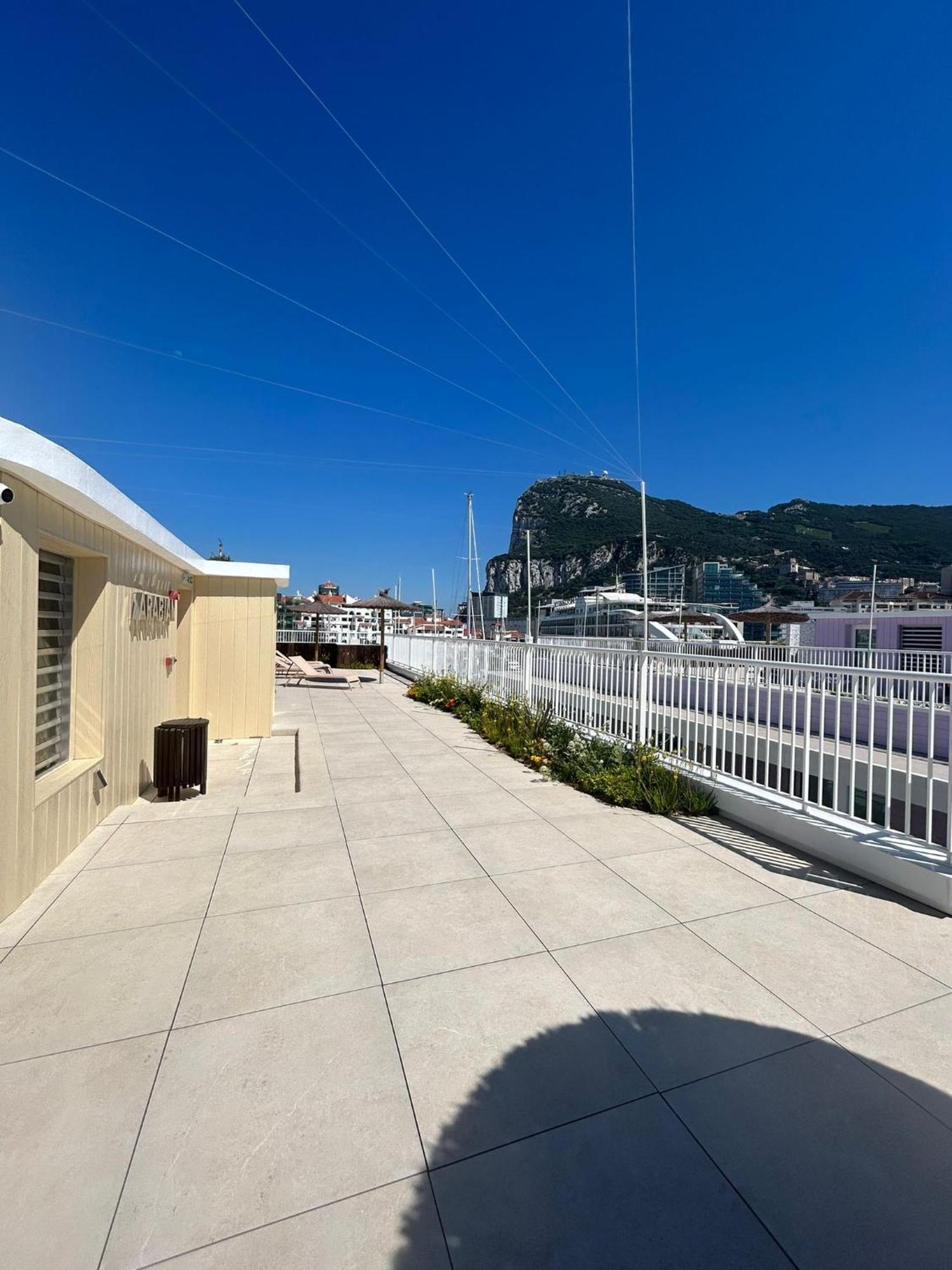 Marina Club Luxury Private Studio With Pool And Incredible Views ジブラルタル エクステリア 写真