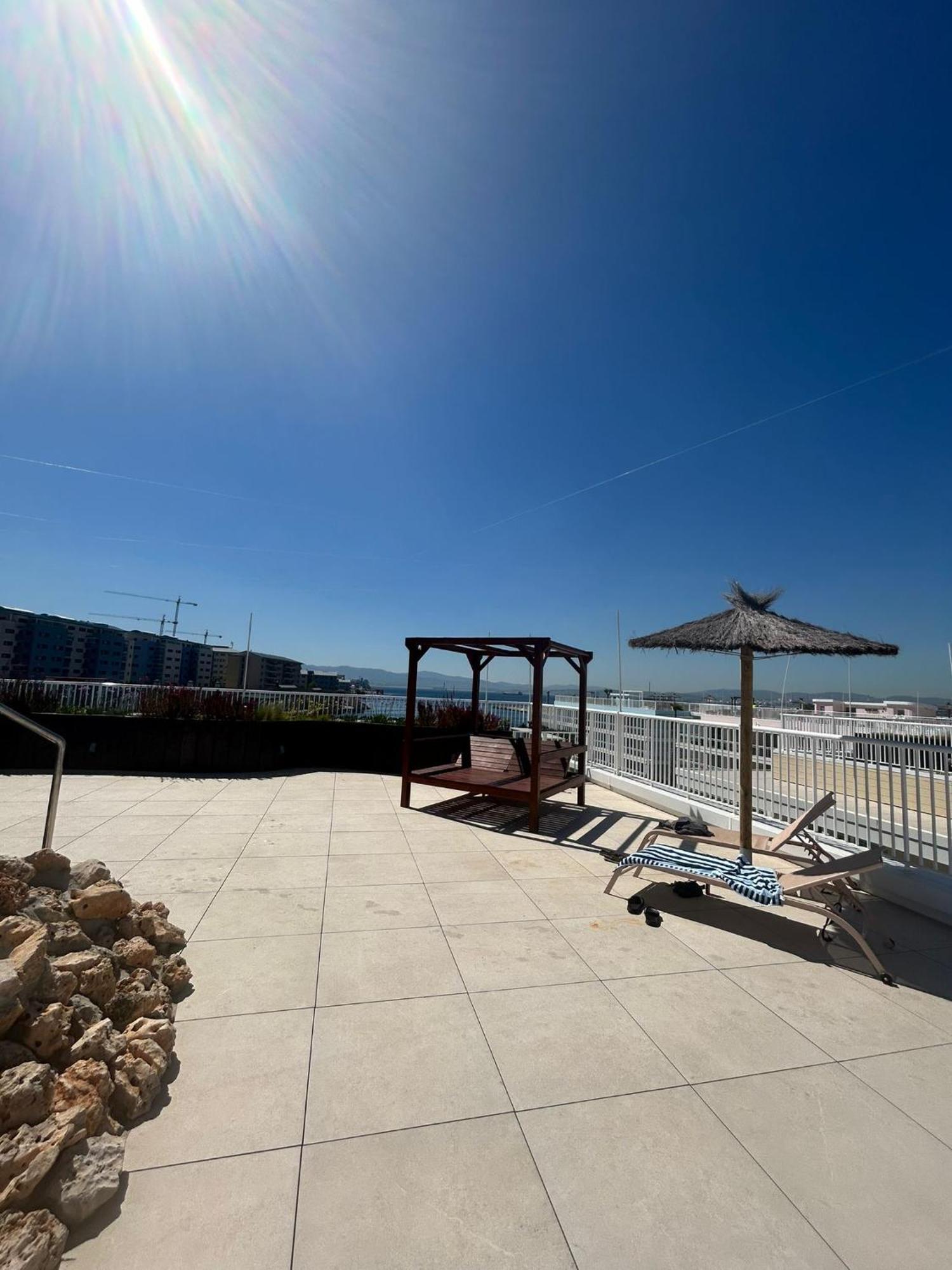 Marina Club Luxury Private Studio With Pool And Incredible Views ジブラルタル エクステリア 写真