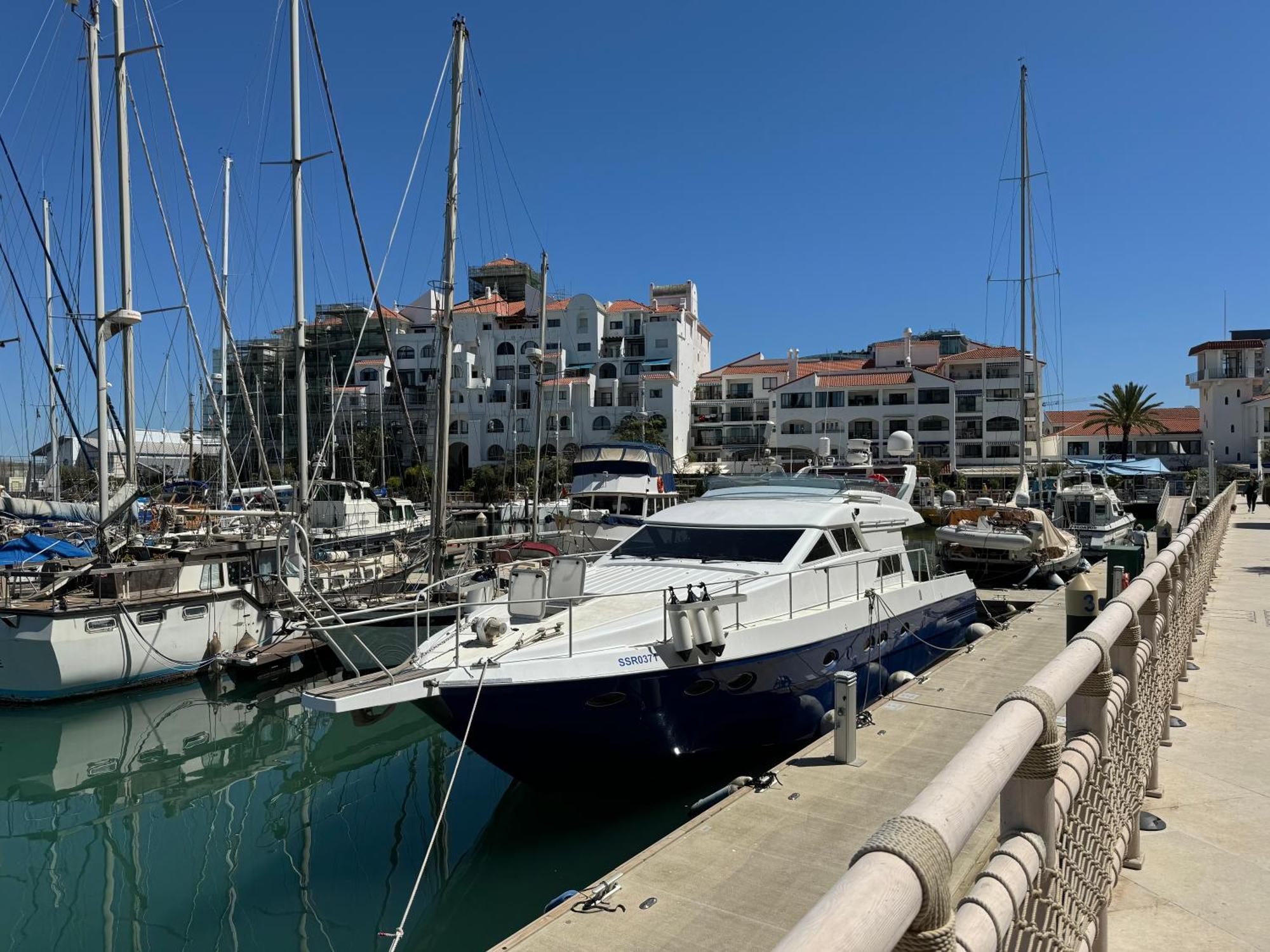 Marina Club Luxury Private Studio With Pool And Incredible Views ジブラルタル エクステリア 写真