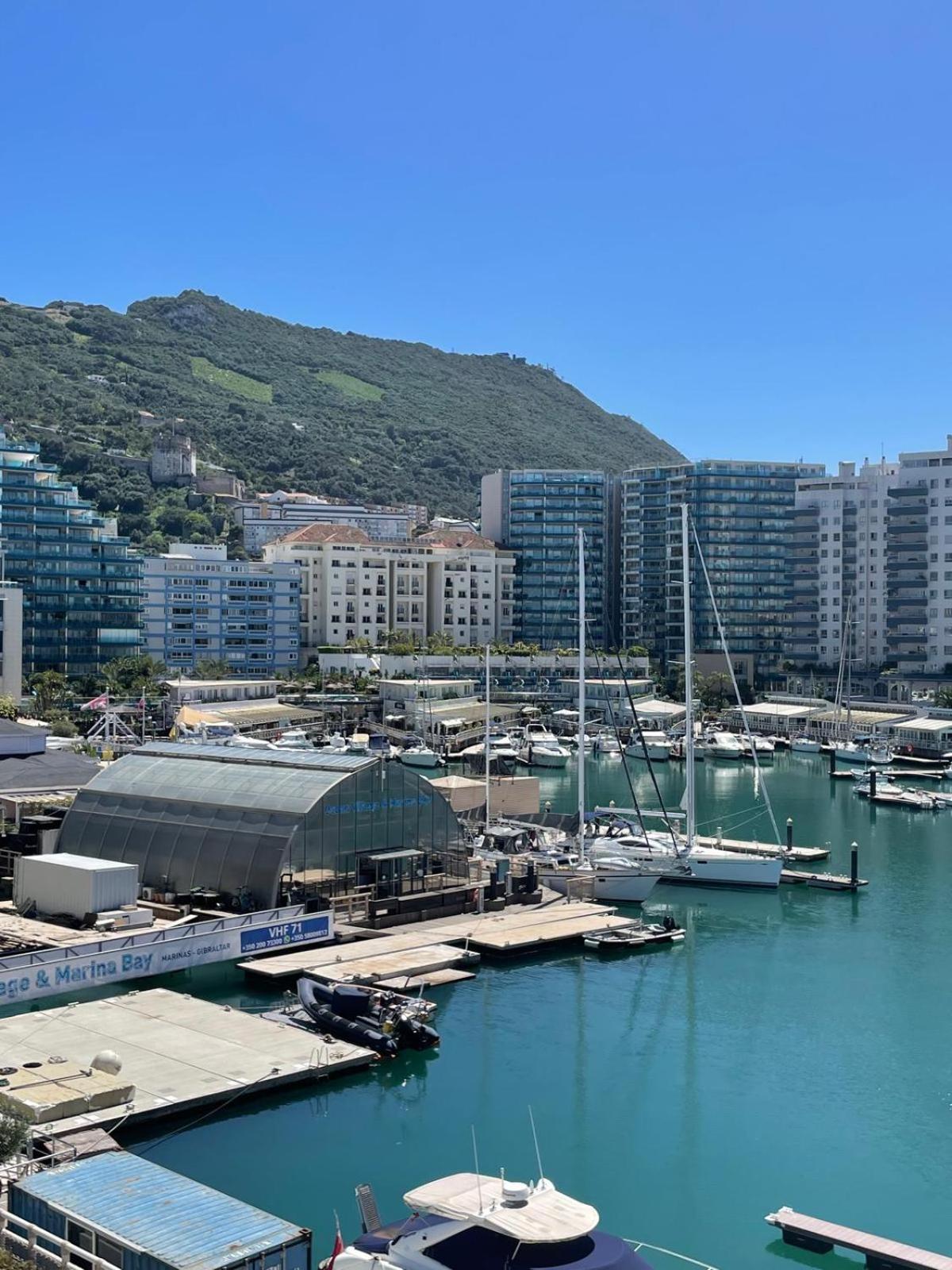 Marina Club Luxury Private Studio With Pool And Incredible Views ジブラルタル エクステリア 写真