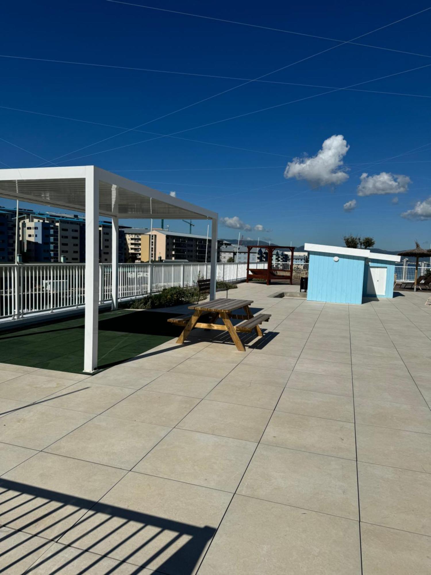 Marina Club Luxury Private Studio With Pool And Incredible Views ジブラルタル エクステリア 写真
