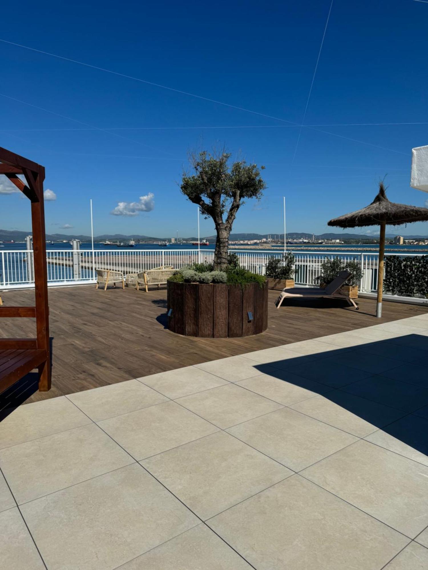 Marina Club Luxury Private Studio With Pool And Incredible Views ジブラルタル エクステリア 写真