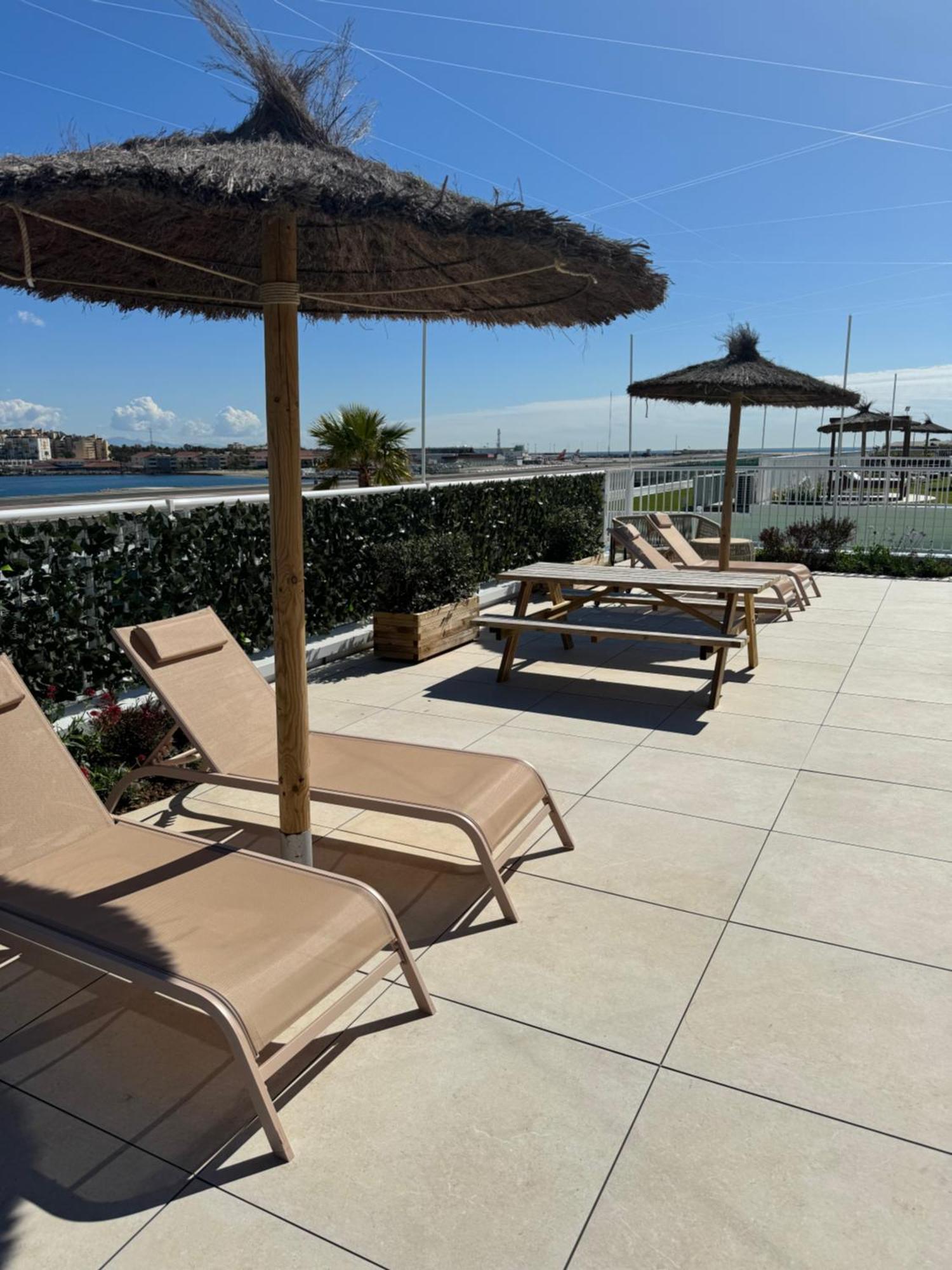 Marina Club Luxury Private Studio With Pool And Incredible Views ジブラルタル エクステリア 写真