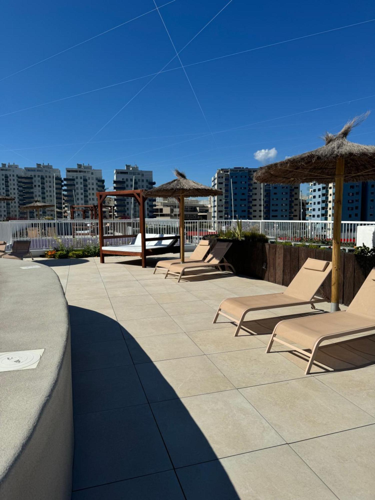 Marina Club Luxury Private Studio With Pool And Incredible Views ジブラルタル エクステリア 写真