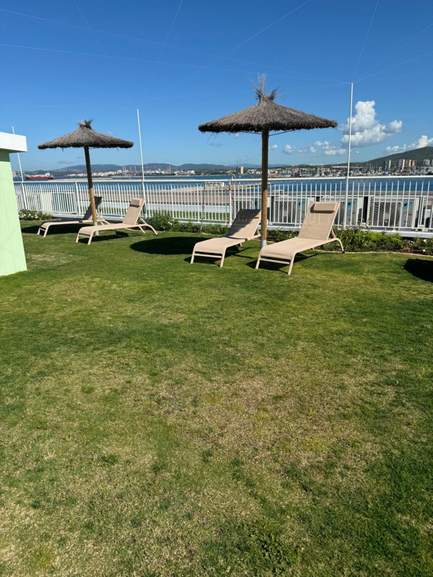 Marina Club Luxury Private Studio With Pool And Incredible Views ジブラルタル エクステリア 写真